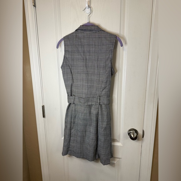 Vintage Plaid Sleeveless Dress with Belt - Picture 5 of 5
